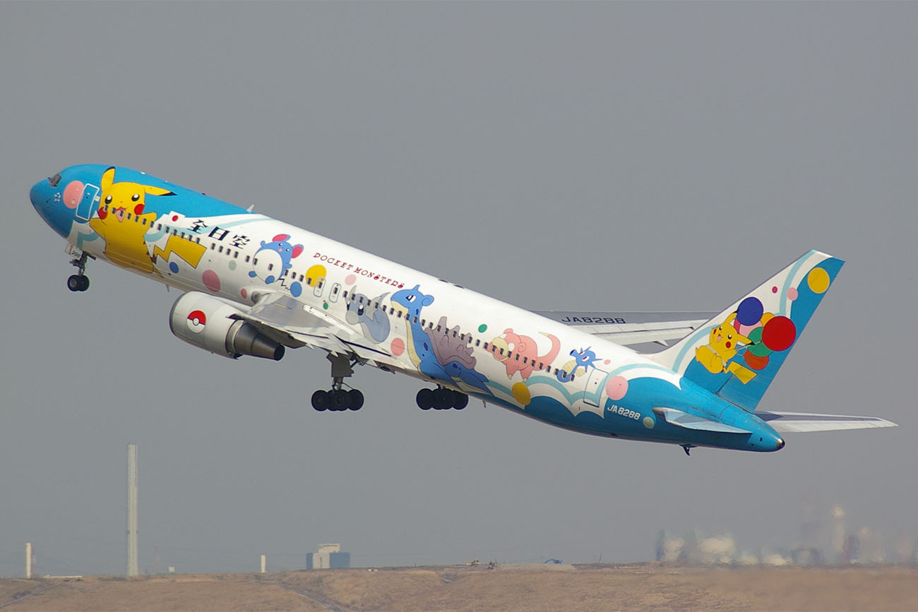 ANA Pokemon Jet 1999 Boeing 767