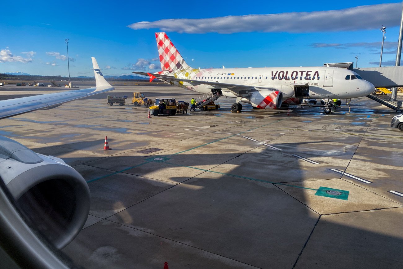 Finnair E190 at Vienna Airport