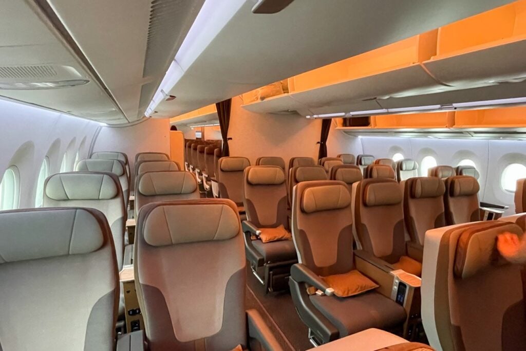 Starlux Airlines A350-900 Premium Economy